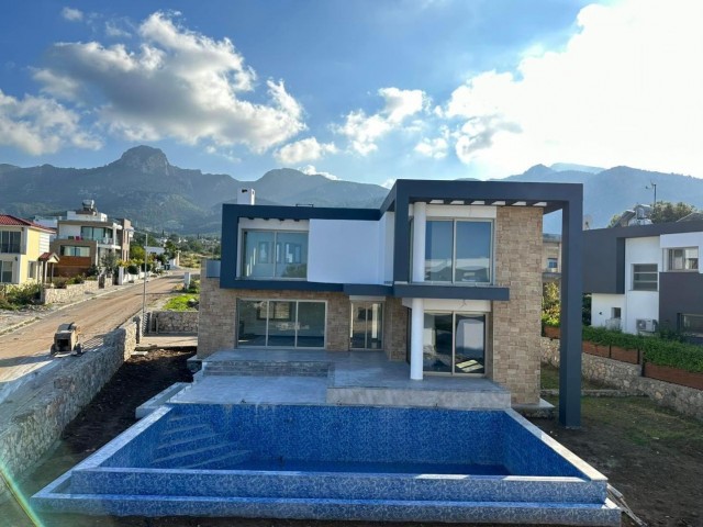 3 + 1 VILLA ZUM VERKAUF IN KYRENIA CHATALKÖY ** 