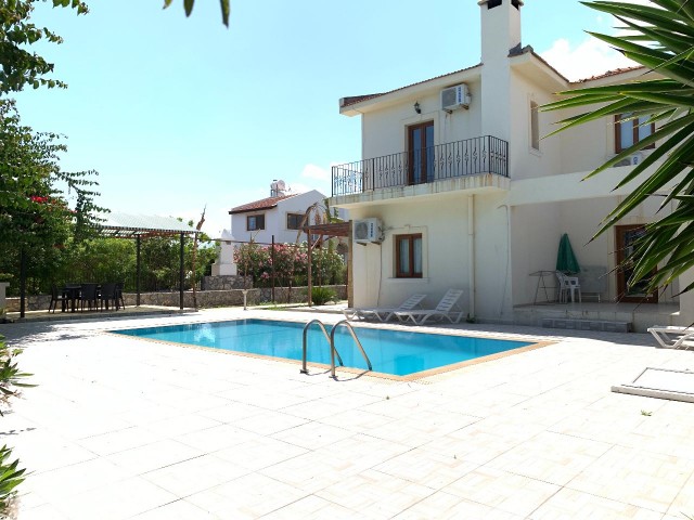 Villa  in Alsancak, Kyrenia