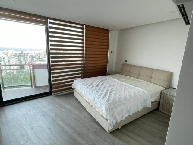 2+1 WOHNUNG ZU VERMIETEN IN ZYPERN KYRENIA ZENTRUM ** 