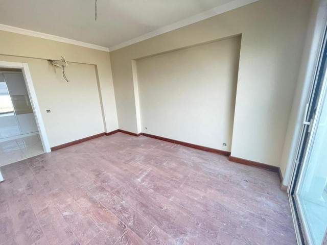 3+1 WOHNUNG ZU VERKAUFEN IN ZYPERN KYRENIA ZENTRUM ** 