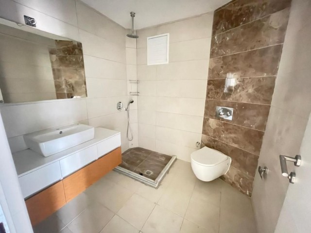 3+1 FLAT FOR SALE IN CYPRUS GIRNE CENTER ** 