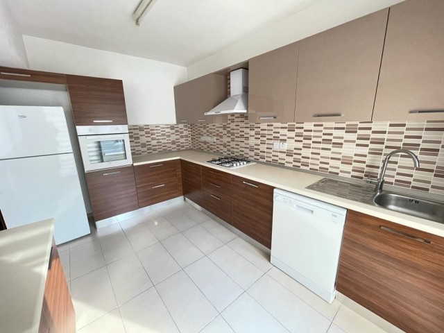 Flat To Rent in Girne Merkez, Kyrenia