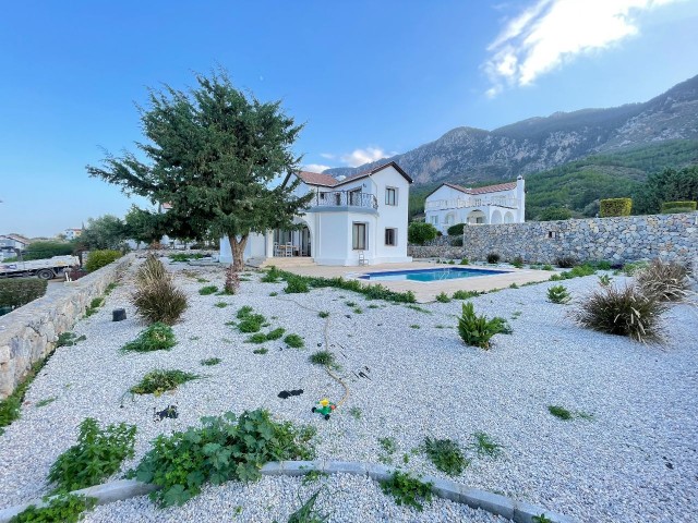 4 + 1 VILLA ZUM VERKAUF IN KYRENIA LAPTA ** 