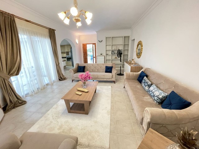 4 + 1 VILLA ZUM VERKAUF IN KYRENIA LAPTA ** 