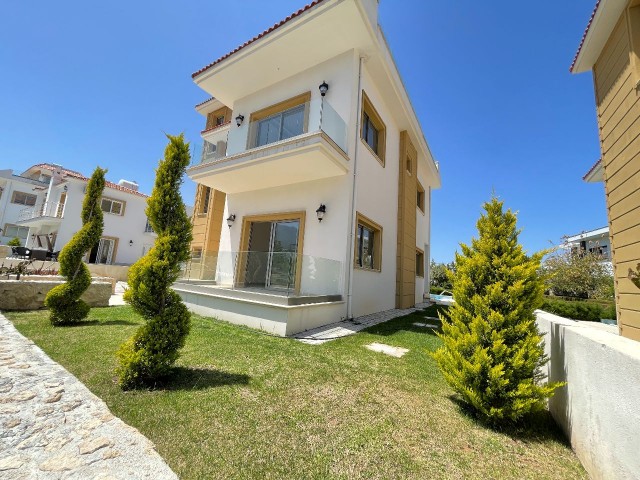 3 + 1 VILLA ZUM VERKAUF IN KYRENIA ALSANCAK ** 