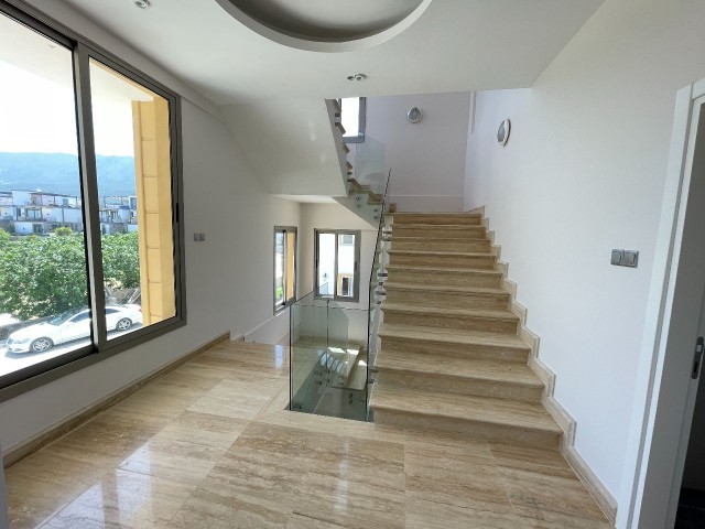 3 + 1 VILLA ZUM VERKAUF IN KYRENIA ALSANCAK ** 