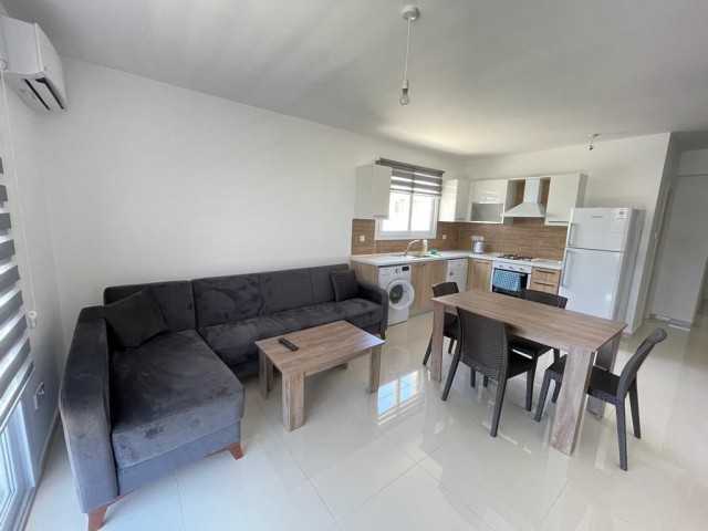 2+1 WOHNUNG ZUR TÄGLICHEN MIETE IN ZYPERN KYRENIA ZENTRUM ** 