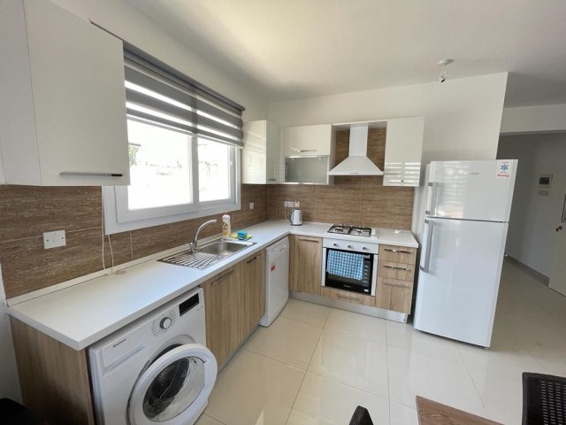 2+1 WOHNUNG ZUR TÄGLICHEN MIETE IN ZYPERN KYRENIA ZENTRUM ** 