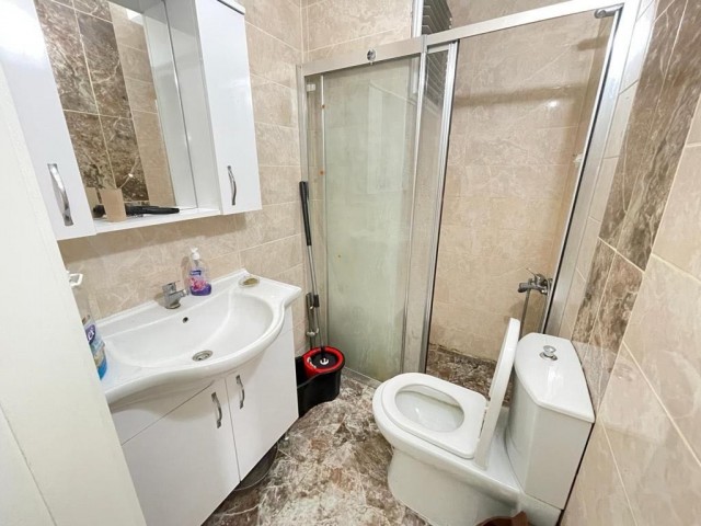 3+1 WOHNUNG ZUM VERKAUF IM ZENTRUM VON ZYPERN KYRENIA