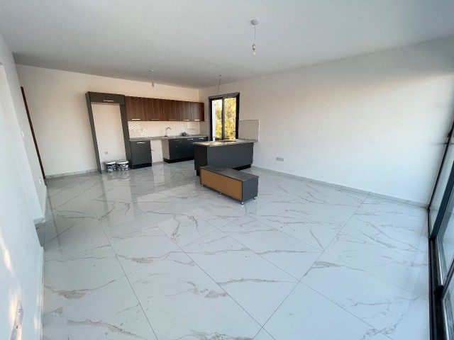 3+1 FLAT FOR SALE IN THE CENTER OF CYPRUS KYRENIA