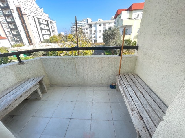 3+1 FLAT FOR SALE IN THE CENTER OF CYPRUS KYRENIA