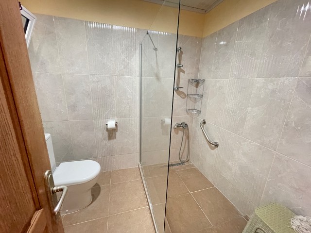 3+1 FLAT FOR SALE IN THE CENTER OF CYPRUS KYRENIA