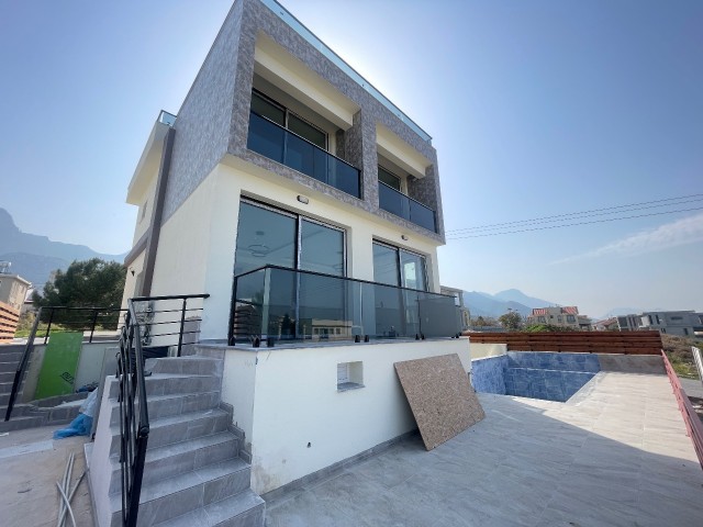 4+1 VILLA FOR SALE IN CYPRUS GİRNE ÇATALKOY REGION