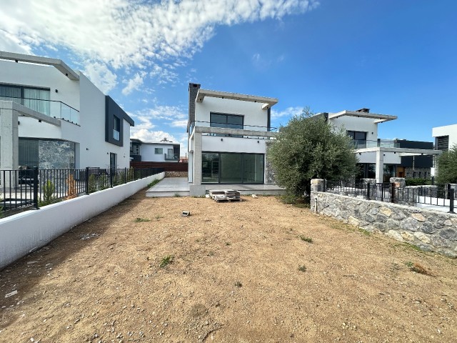 3+1 VILLA ZU VERKAUFEN IN ZYPERN GİRNE ÇATALKOY REGION