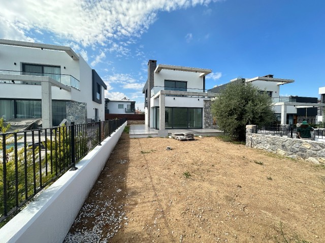 3+1 VILLA ZU VERKAUFEN IN ZYPERN GİRNE ÇATALKOY REGION