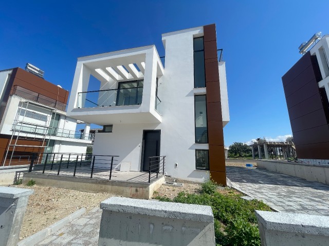 2+1 VILLA FOR SALE IN CYPRUS GİRNE OZANKÖY REGION