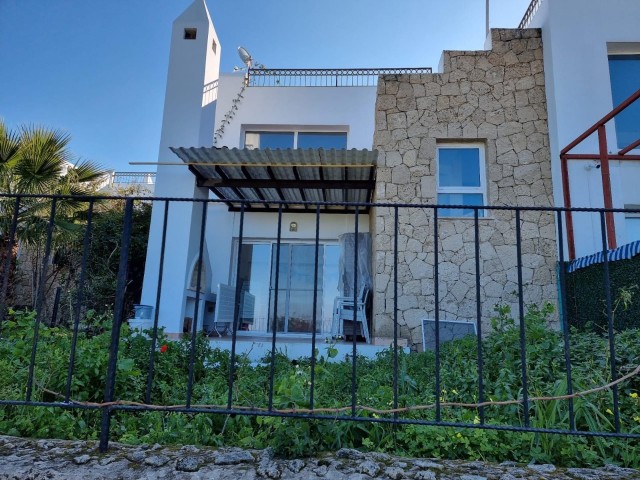 2+1 VILLA ZU VERKAUFEN IN DER REGION KYRENIA KARŞIYAKA, ZYPERN