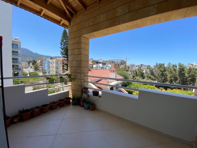 3+1 FLAT FOR SALE IN THE CENTER OF CYPRUS KYRENIA