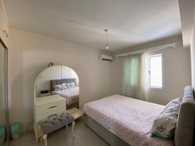 3+1 FLAT FOR SALE IN THE CENTER OF CYPRUS KYRENIA