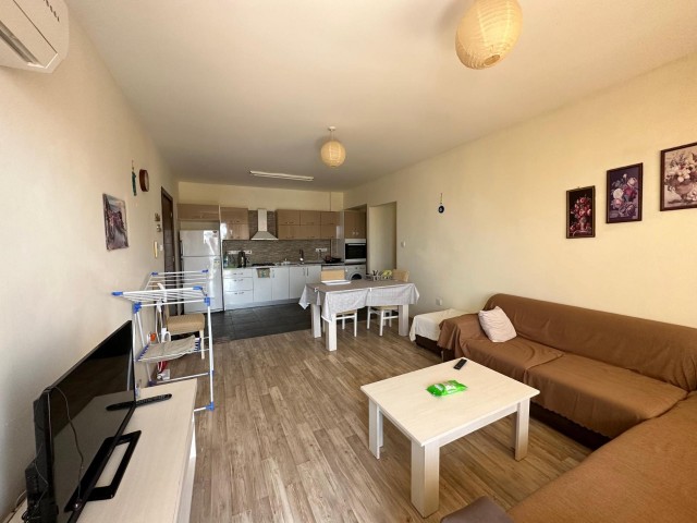 2+1 WOHNUNG ZUM VERKAUF IM ZENTRUM VON ZYPERN KYRENIA