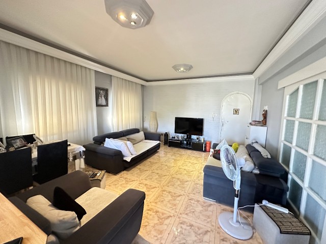 2+1 FLAT FOR SALE IN CYPRUS KYRENIA CENTER