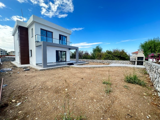 3+1 VILLA FOR SALE IN CYPRUS GIRNE ALSANCAK AREA