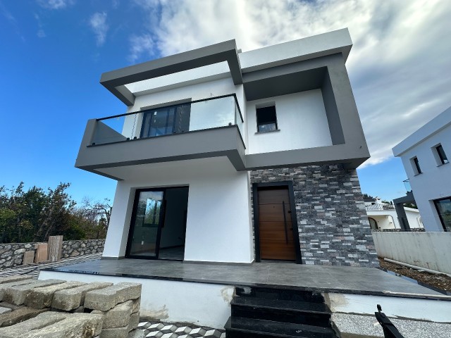 3+1 VILLA ZUM VERKAUF IN ZYPERN GIRNE ALSANCAK GEBIET