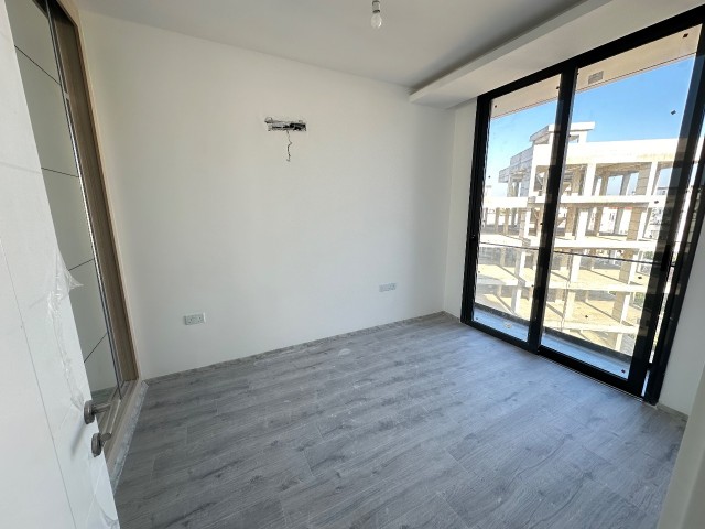 2+1 WOHNUNG ZUM VERKAUF IN ZYPERN KYRENIA CENTER