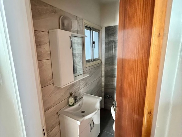 3+2 FLAT FOR SALE IN CYPRUS KYRENIA CENTER