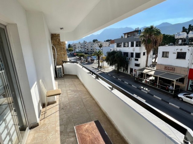 3+2 FLAT FOR SALE IN CYPRUS KYRENIA CENTER