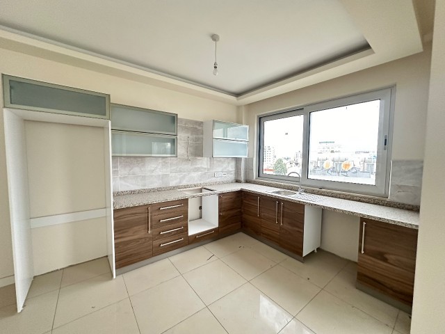 3+1 FLAT FOR SALE IN CYPRUS KYRENIA CENTER