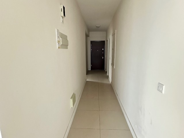 3+1 WOHNUNG ZUM VERKAUF IN ZYPERN KYRENIA CENTER