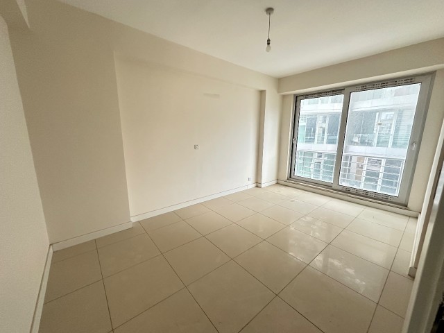 3+1 FLAT FOR SALE IN CYPRUS KYRENIA CENTER