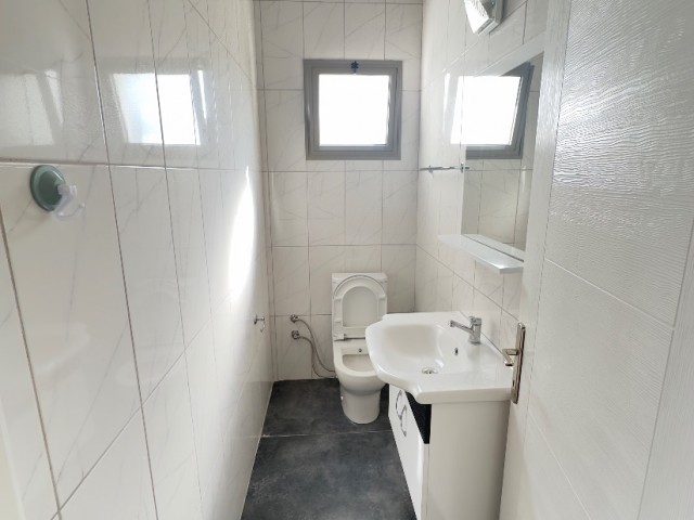 2+1 FLAT FOR SALE IN CYPRUS KYRENIA EDREMIT AREA