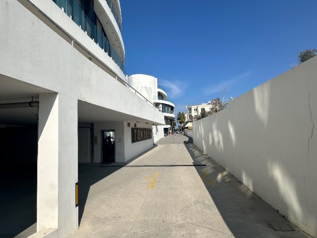 2+1 WOHNUNG ZU VERMIETEN IM ZYPERN KYRENIA CENTER