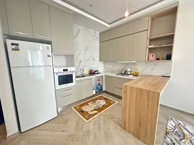 KIBRIS GİRNE MERKEZDE 1+1 SATILIK DAİRE