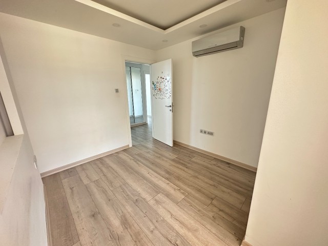 KIBRIS GİRNE MERKEZDE 3+1 KİRALIK DAİRE