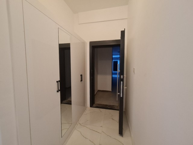 Flat To Rent in Alsancak, Kyrenia