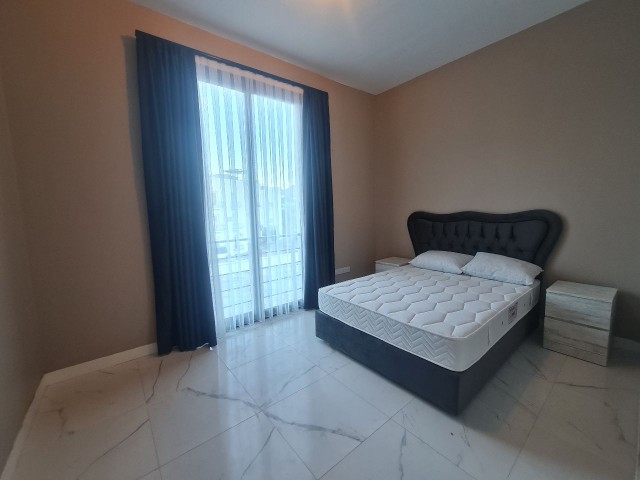 Flat To Rent in Alsancak, Kyrenia