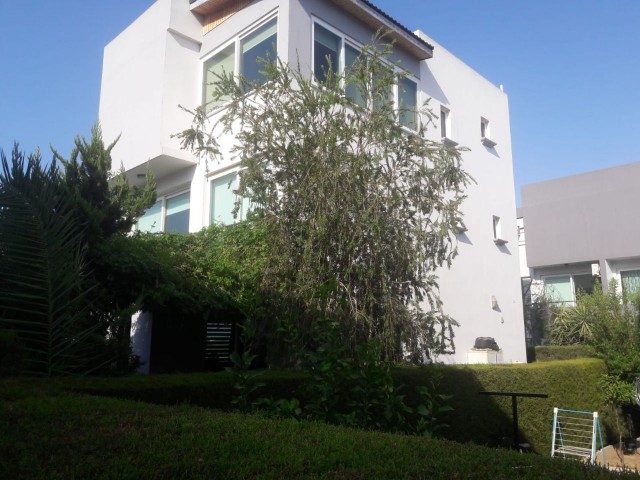 TURKISH FINANCIAL TRIPLEX 6+1 VILLA FOR SALE IN KAYMAKLI 