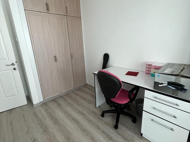 NICOSIA GÖNYELİ 4+1 TWIN VILLA ZU VERKAUFEN