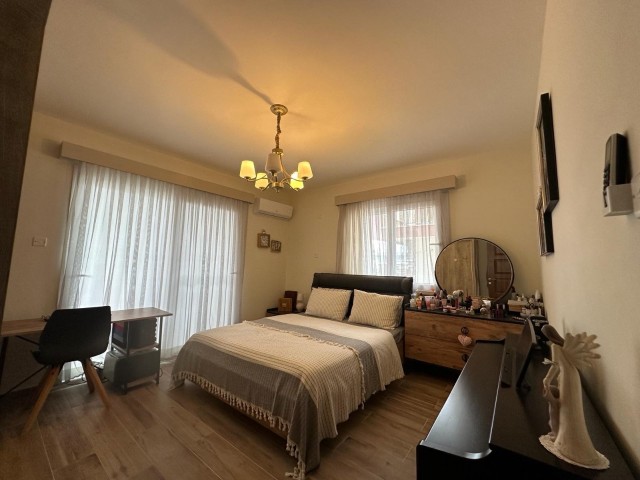 Kiralık Daire-Long Beach, İskele