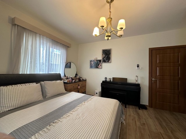 Kiralık Daire-Long Beach, İskele