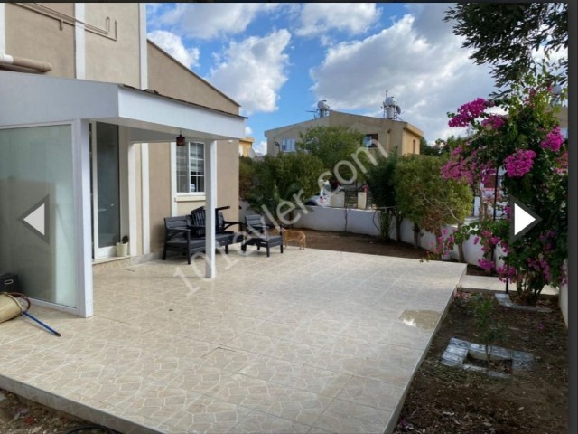 THE PRICE HAS DROPPED !!!!CORNER VILLA IN THE MOST DECENT AREA OF GONYELI ** 