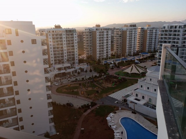 3+1 beautiful penthouse for sale in Caesar Resort with Sea view.