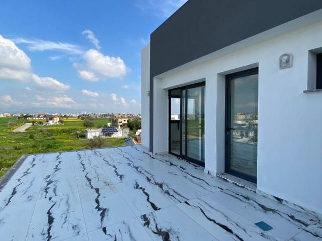 YENİBOĞAZİÇİ ALLİANCE 1 MEERBLICK 2+1 LUXUS-PENTHOUSE ZU VERKAUFEN