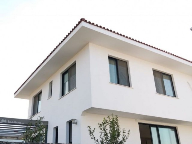 Luxury Villas with Magnificent Mountain and Sea Views in Kyrenia Yeşitepe Hvuzlu - Suitable for Bank Loan ** 