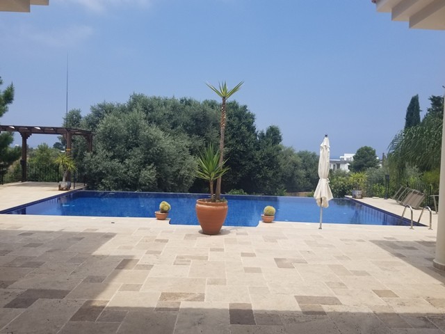 Luxury villa for sale 7+3