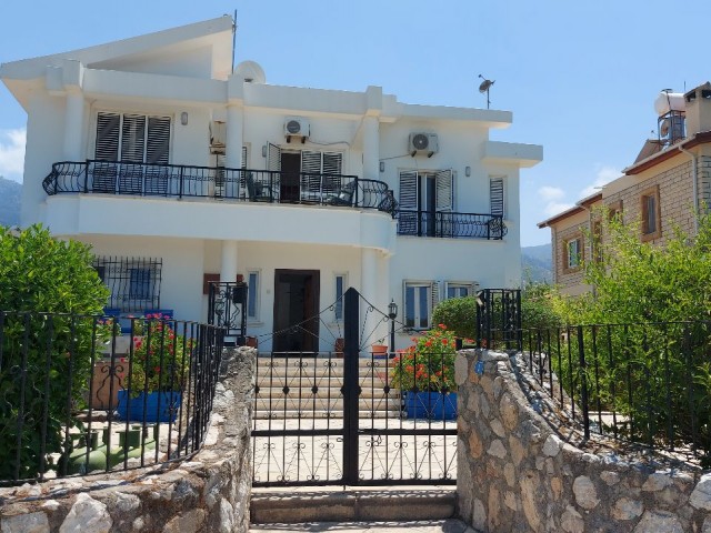 Вилла Продается in Alsancak, Кирения