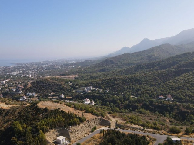 Mühteşem manzaraya sahip satılık arsalar. Yeşiltepe, Girne